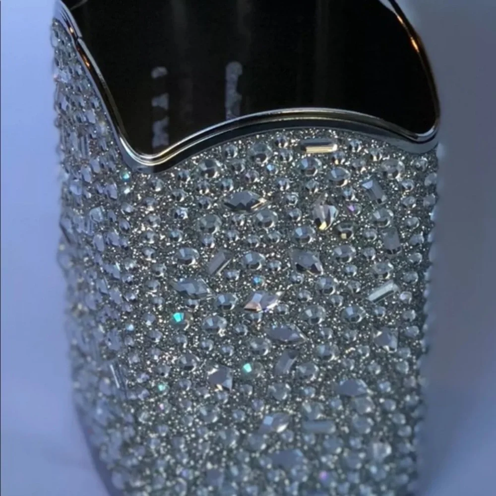 Tossed Gem Bling Soap Holder